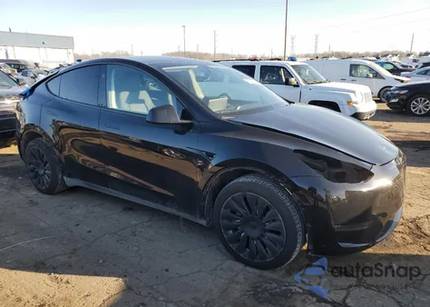 2024 Tesla Model Y from USA, damaged, VIN 7SAYGDEE5RA270382